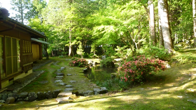 名勝「梅田氏庭園」春の特別公開