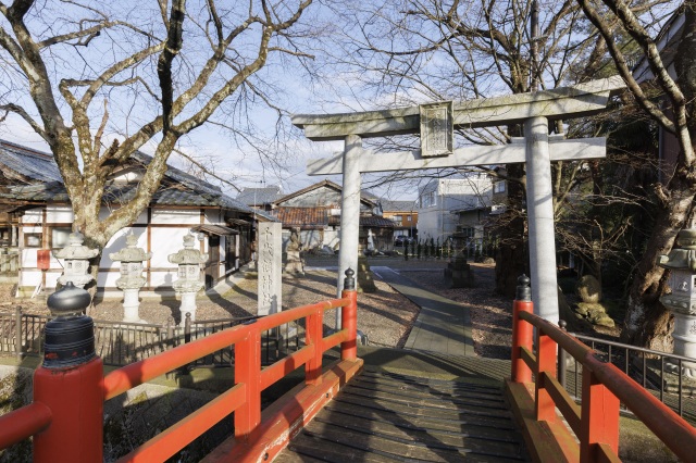 千代鶴神社