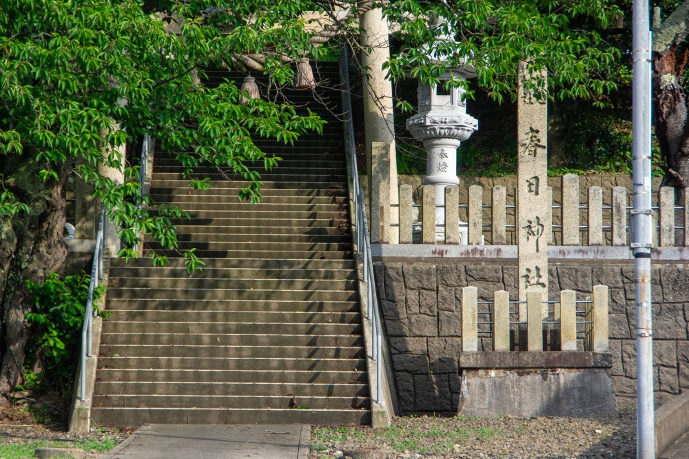 懐かしい雰囲気の春日神社