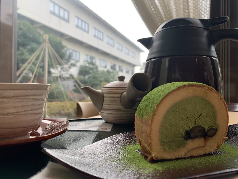 cafeも隣接しています