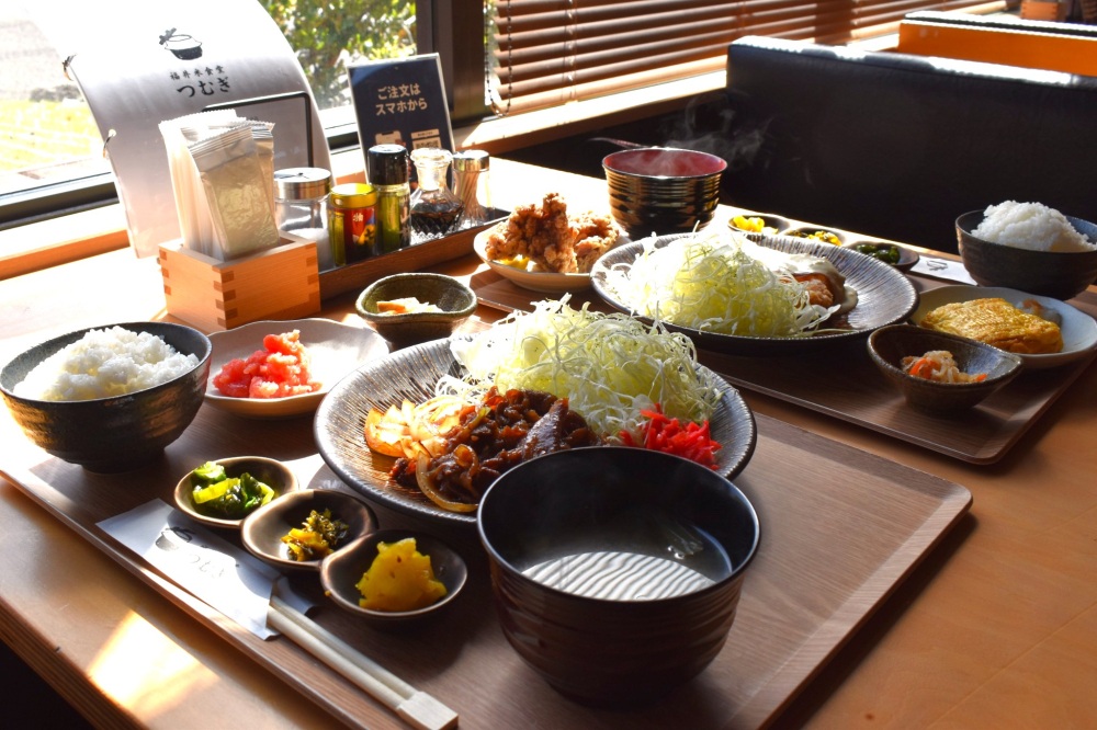 敦賀で炊きたての福井米を味わう。ご飯おかわり自由の『福井米食堂つむぎ』