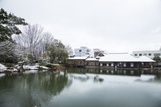 名勝　養浩館庭園