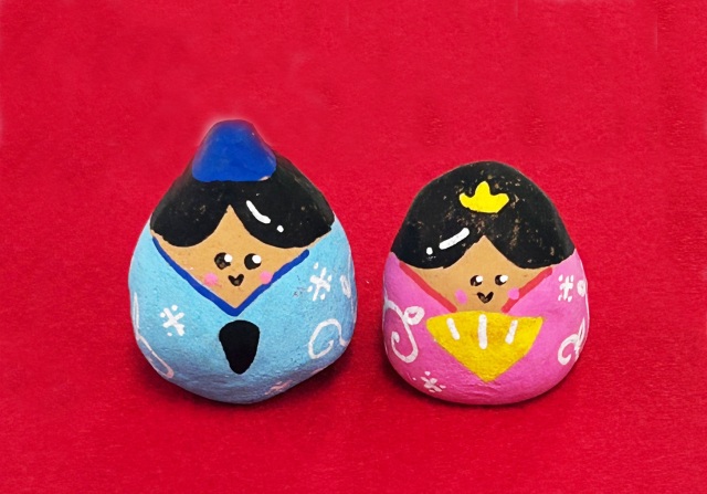 ちょこんと佇む小さな豆びな作り